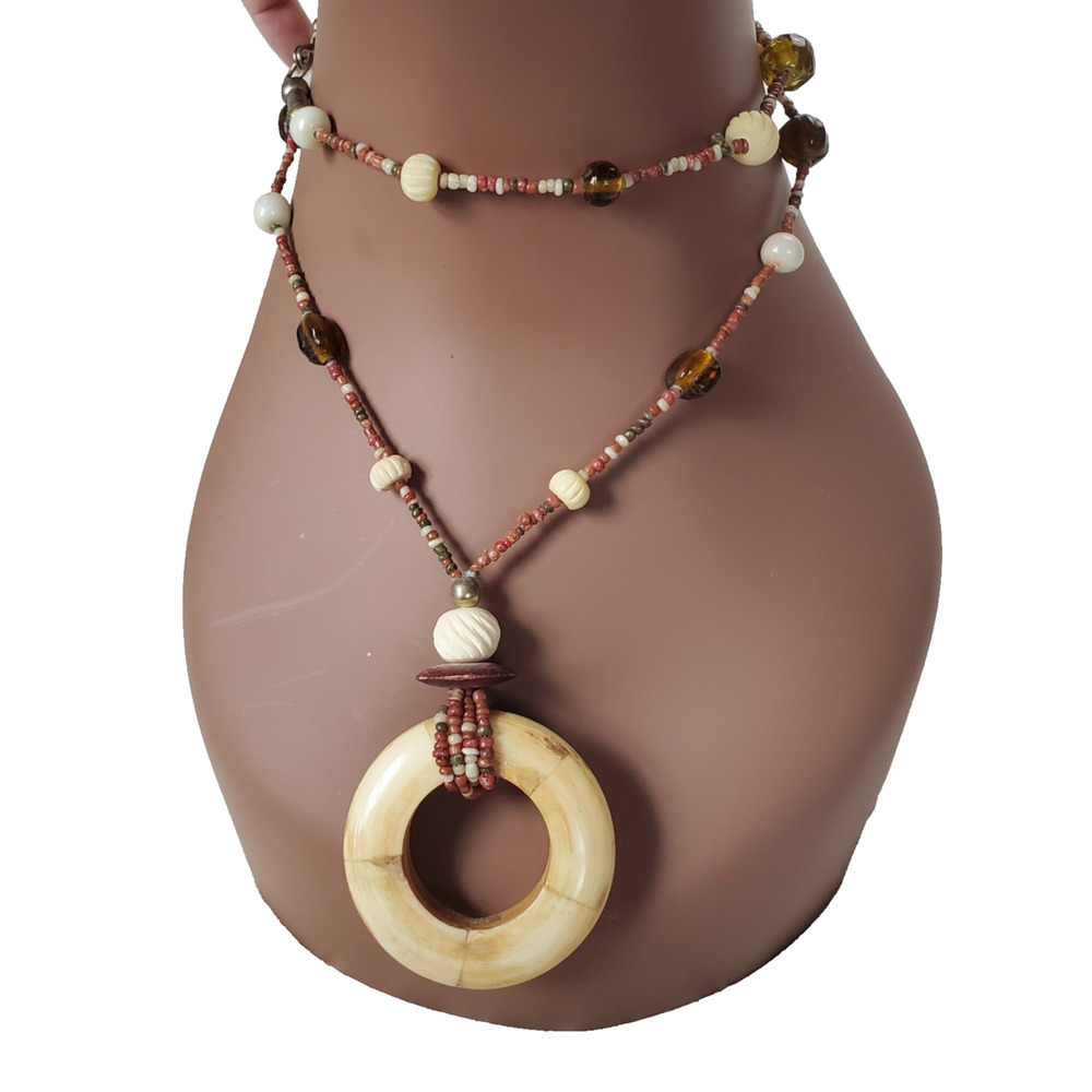 Vintage Bead Bone Bovine Necklace Round Pendant Boho Tribal Women's 70s Natural
